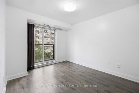 Photo 21 at 401 - 800 Spadina Road, Forest Hill South, Toronto