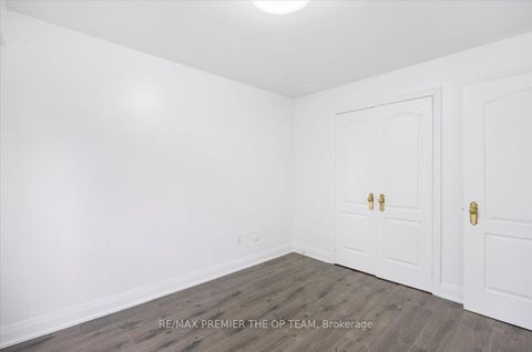 Photo 22 at 401 - 800 Spadina Road, Forest Hill South, Toronto