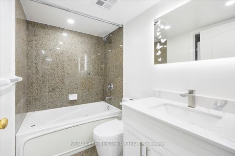 Photo 25 at 401 - 800 Spadina Road, Forest Hill South, Toronto