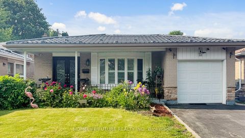 Photo 2 at 72 Sealstone Terrace, Morningside, Toronto
