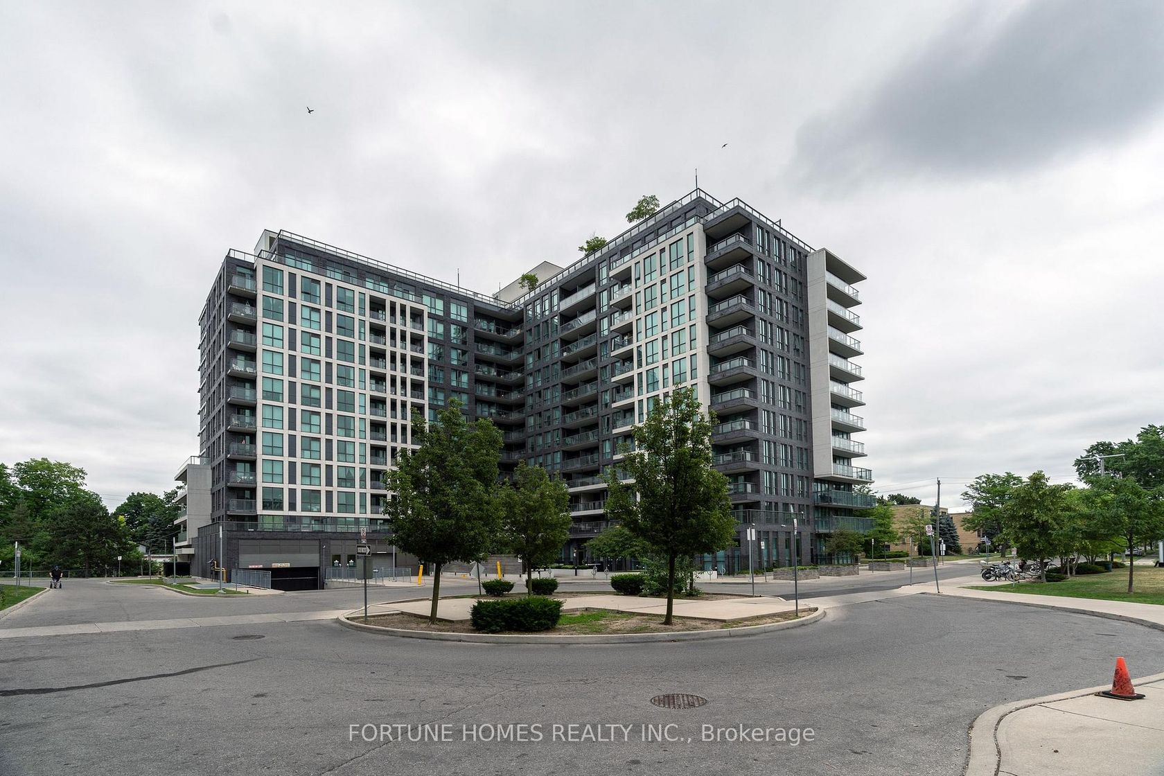 1105 - 80 Esther Lorrie Drive, Clairville, Toronto 