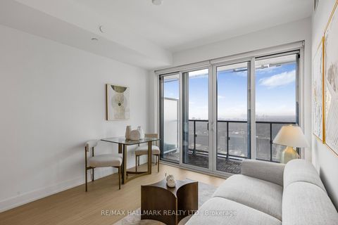 Photo 3 at 5512 - 7 Grenville Street, Bay Street Corridor, Toronto