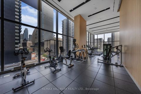 Photo 10 at 5512 - 7 Grenville Street, Bay Street Corridor, Toronto