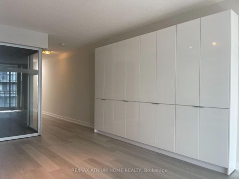 Photo 10 at 750 - 10 Capreol Court, Waterfront Communities C1, Toronto