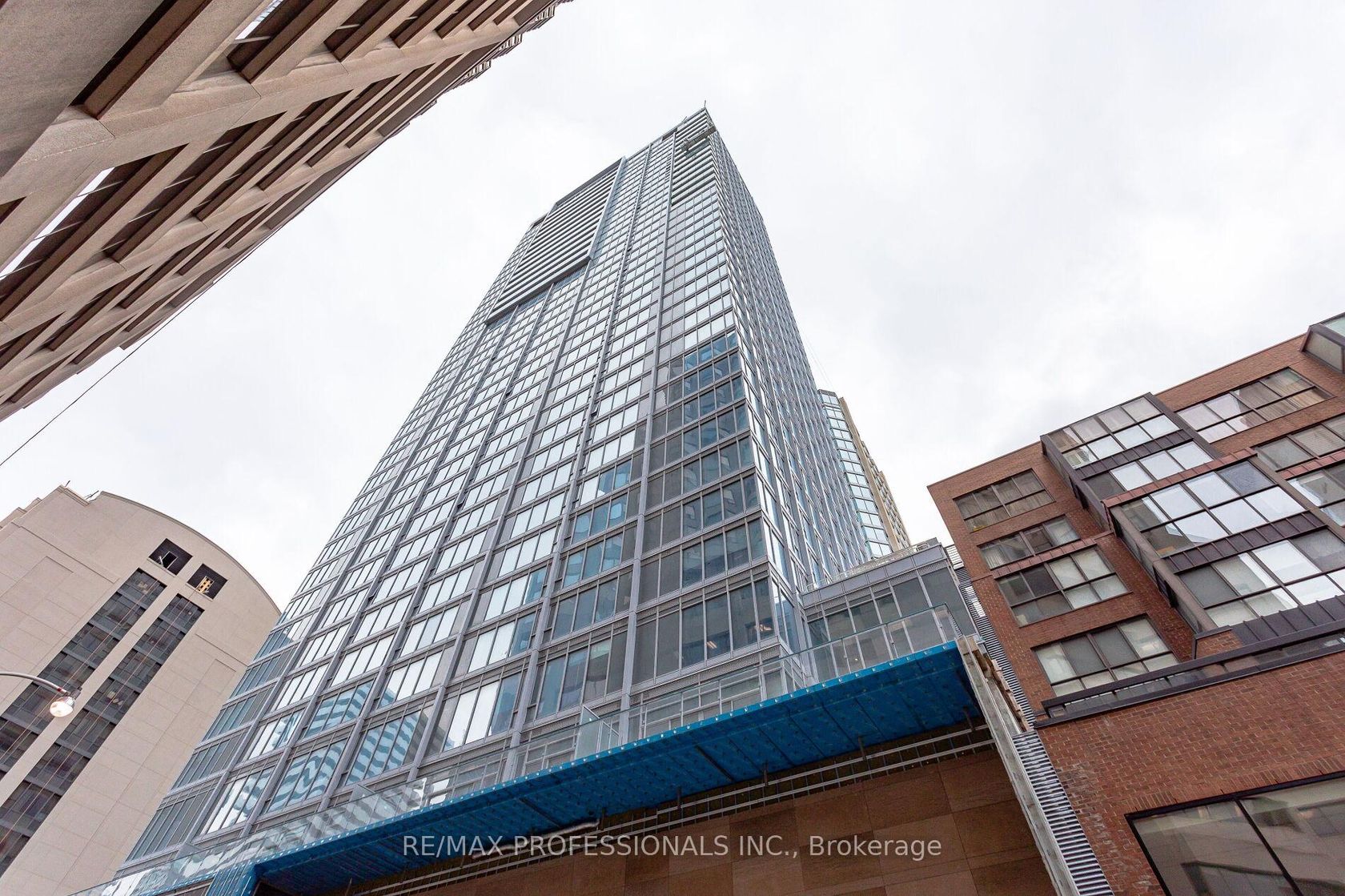2507 + Parking # - 188 Cumberland Street, Annex, Toronto 