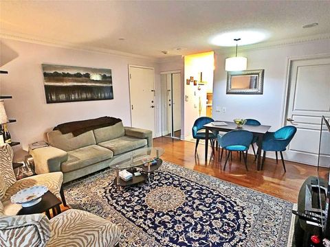 Photo 4 at 225 - 15 Northtown Way, Willowdale East, Toronto