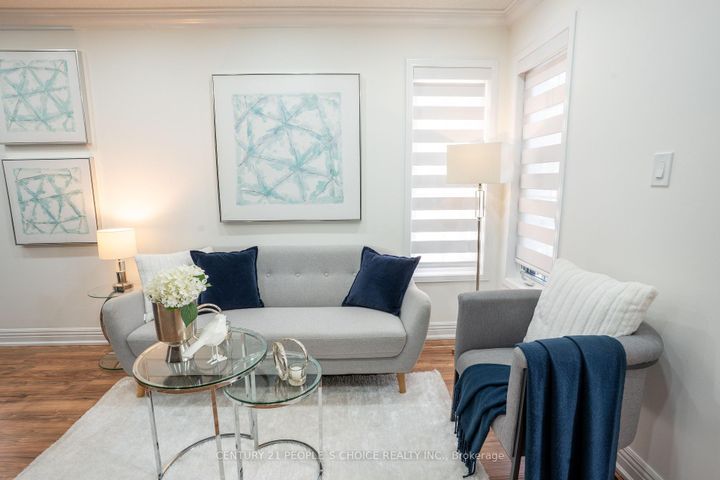 Photo 6 at 111 Brisdale Drive, Fletcher's Meadow, Brampton