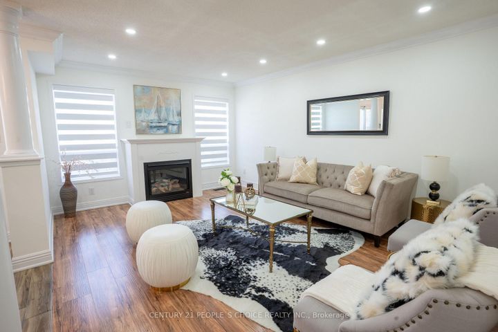 Photo 11 at 111 Brisdale Drive, Fletcher's Meadow, Brampton