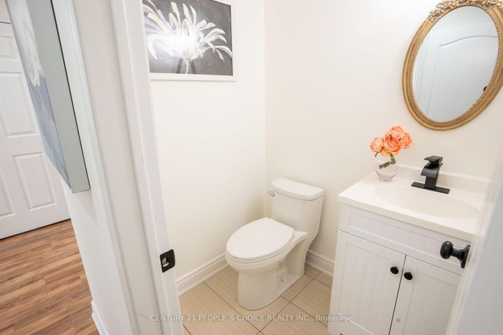 Photo 19 at 111 Brisdale Drive, Fletcher's Meadow, Brampton