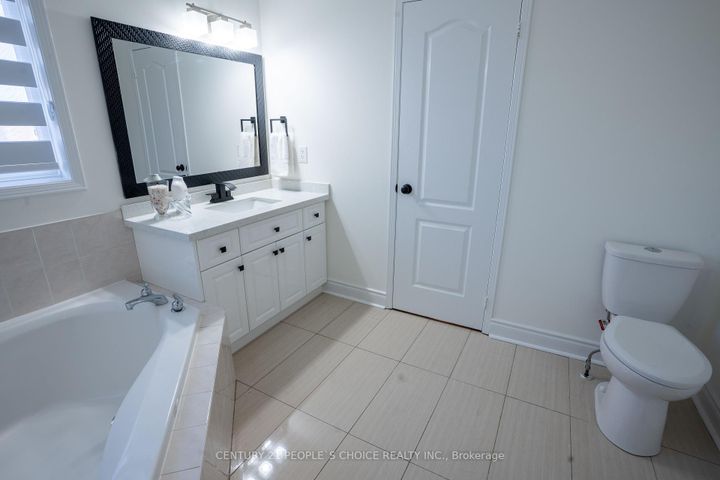Photo 27 at 111 Brisdale Drive, Fletcher's Meadow, Brampton