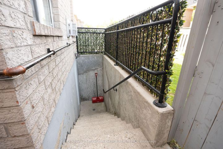 Photo 46 at 111 Brisdale Drive, Fletcher's Meadow, Brampton