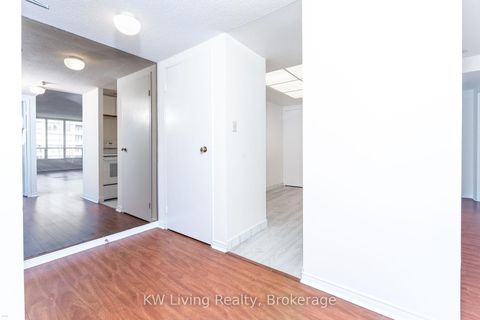 Photo 4 at 904 - 5765 Yonge Street, Newtonbrook East, Toronto