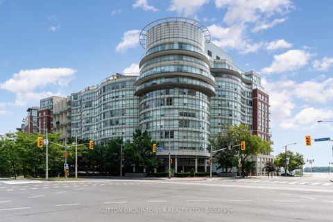 Photo 1 at 220 - 550 Queens Quay W, Waterfront Communities C1, Toronto