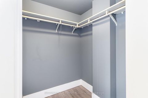Photo 22 at 220 - 550 Queens Quay W, Waterfront Communities C1, Toronto