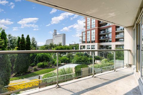 Photo 23 at 220 - 550 Queens Quay W, Waterfront Communities C1, Toronto