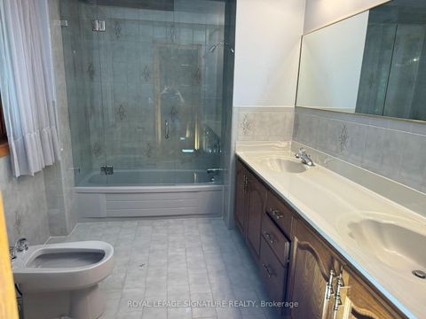 Photo 14 at 450 O'Connor Drive, East York, Toronto