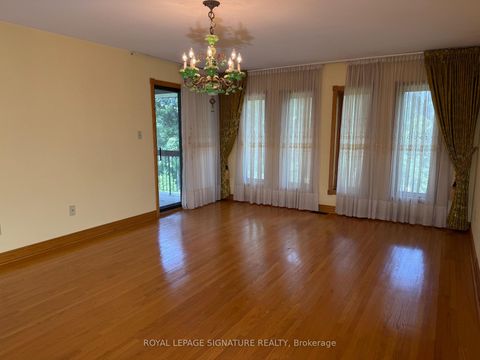 Photo 16 at 450 O'Connor Drive, East York, Toronto