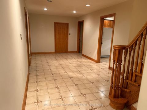 Photo 34 at 450 O'Connor Drive, East York, Toronto