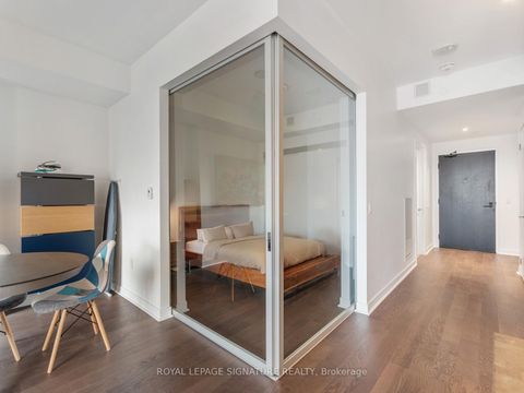 Photo 20 at 905 - 501 Adelaide Street W, Waterfront Communities C1, Toronto