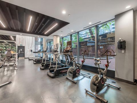 Photo 32 at 905 - 501 Adelaide Street W, Waterfront Communities C1, Toronto
