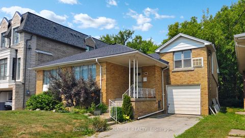 Photo 2 at 174 Caribou Road, Nortown, Toronto