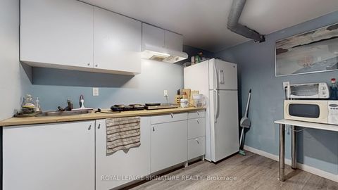 Photo 28 at 174 Caribou Road, Nortown, Toronto
