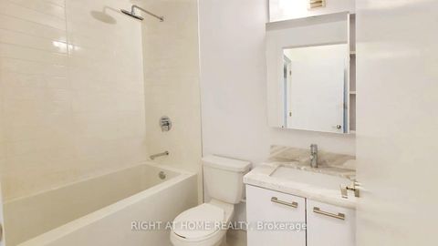 Photo 9 at 902 - 2221 Yonge Street, Mount Pleasant West, Toronto