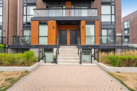 Photo 4 at #702 - 48 COLES Avenue, Vaughan Grove, Vaughan