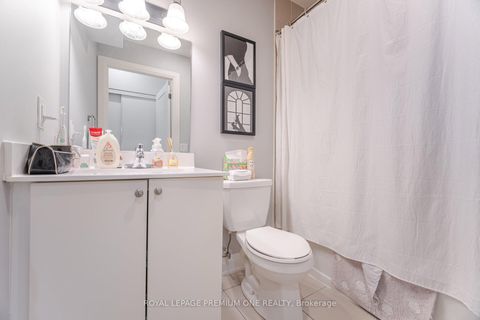 Photo 17 at #702 - 48 COLES Avenue, Vaughan Grove, Vaughan