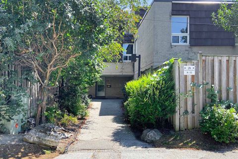 Photo 5 at 8 - 29 Four Winds Drive, York University Heights, Toronto