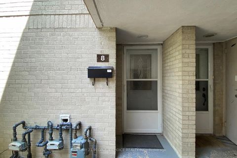 Photo 7 at 8 - 29 Four Winds Drive, York University Heights, Toronto