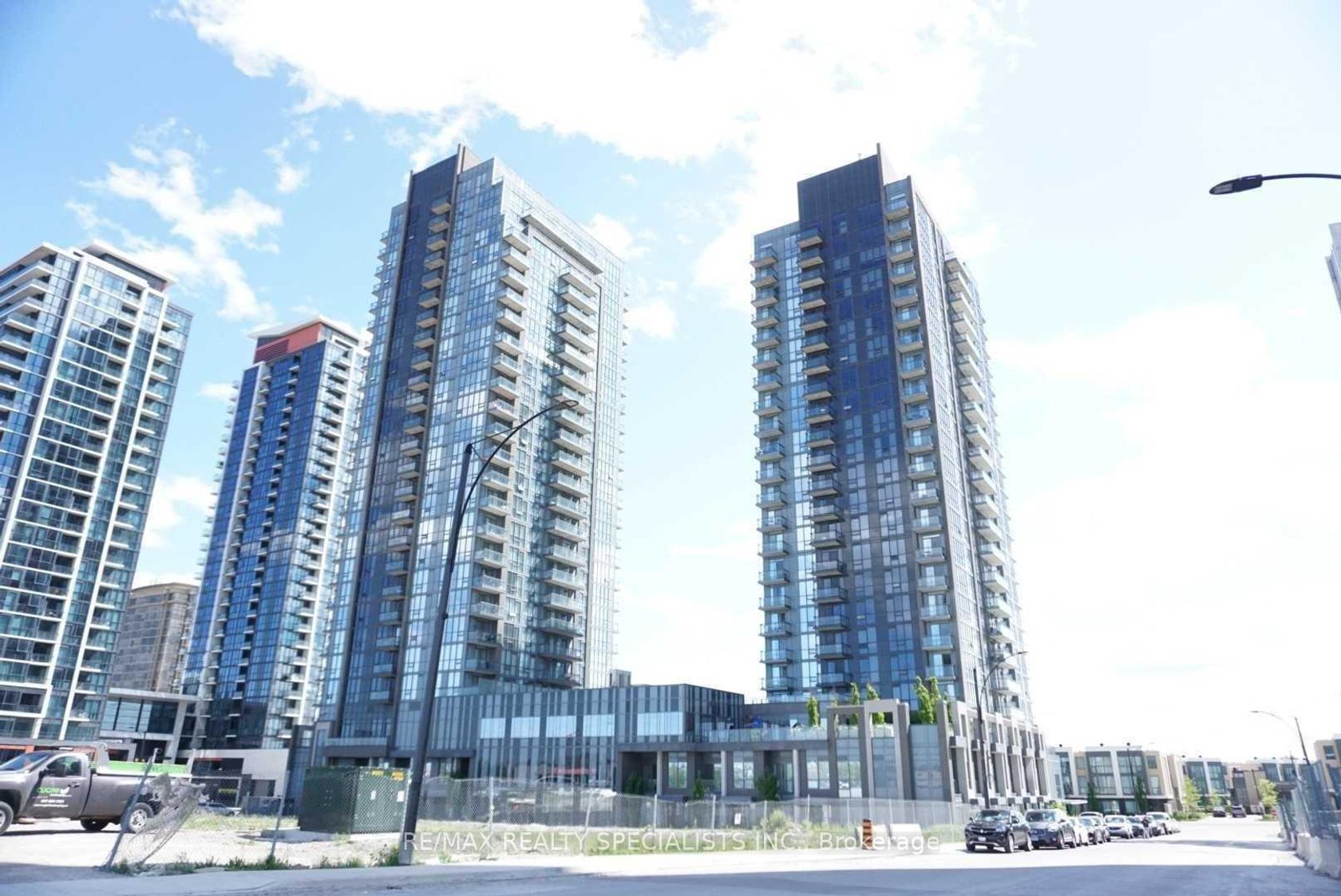 1418 - 5033 Four Springs Avenue, Hurontario, Mississauga 