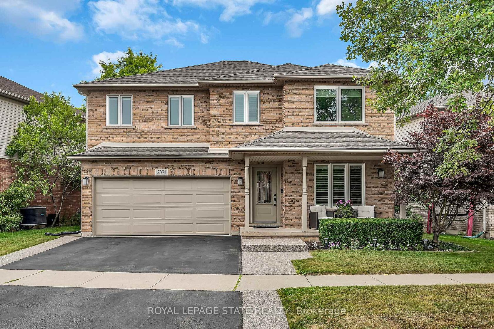 2371 Pathfinder Drive, Orchard, Burlington 