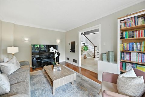 Photo 6 at 2921 Mulberry Drive, CV Clearview, Oakville