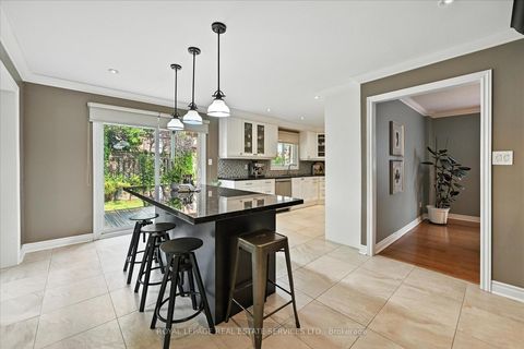 Photo 9 at 2921 Mulberry Drive, CV Clearview, Oakville