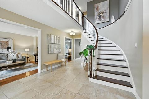 Photo 19 at 2921 Mulberry Drive, CV Clearview, Oakville