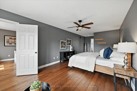 Photo 20 at 2921 Mulberry Drive, CV Clearview, Oakville