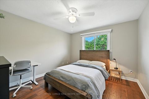 Photo 26 at 2921 Mulberry Drive, CV Clearview, Oakville
