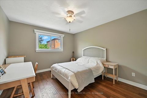 Photo 27 at 2921 Mulberry Drive, CV Clearview, Oakville