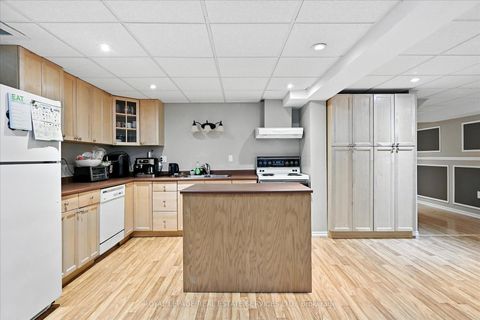 Photo 30 at 2921 Mulberry Drive, CV Clearview, Oakville
