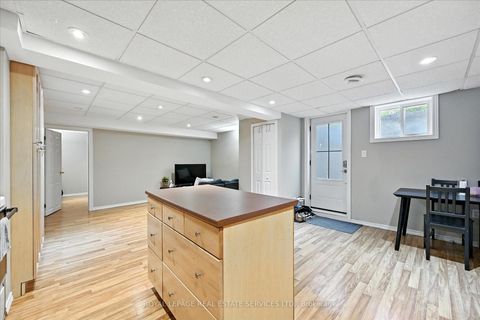 Photo 32 at 2921 Mulberry Drive, CV Clearview, Oakville