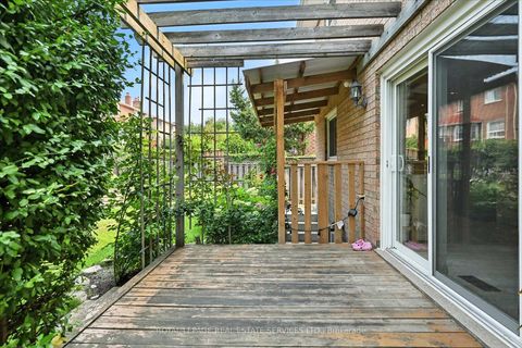 Photo 39 at 2921 Mulberry Drive, CV Clearview, Oakville