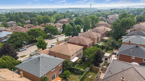 Photo 46 at 2921 Mulberry Drive, CV Clearview, Oakville