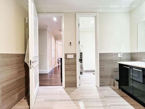 Photo 4 at 5001 - 311 Bay Street, Bay Street Corridor, Toronto Photo 4 at 5001 - 311 Bay Street, Bay Street Corridor, Toronto