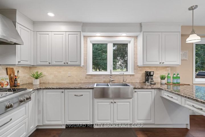 Photo 13 at 3856 County Rd 88 Road, Rural Bradford West Gwillimbury, Bradford West Gwillimbury