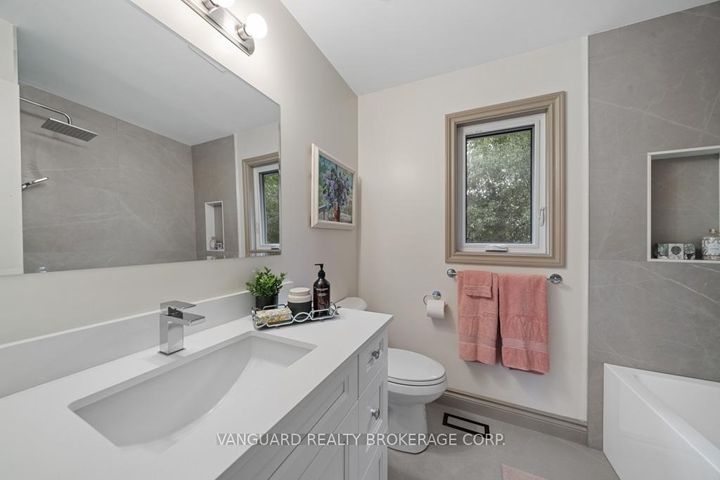 Photo 32 at 3856 County Rd 88 Road, Rural Bradford West Gwillimbury, Bradford West Gwillimbury