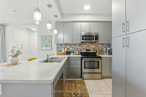 Photo 9 at 304 - 2333 Sawgrass Drive, RO River Oaks, Oakville