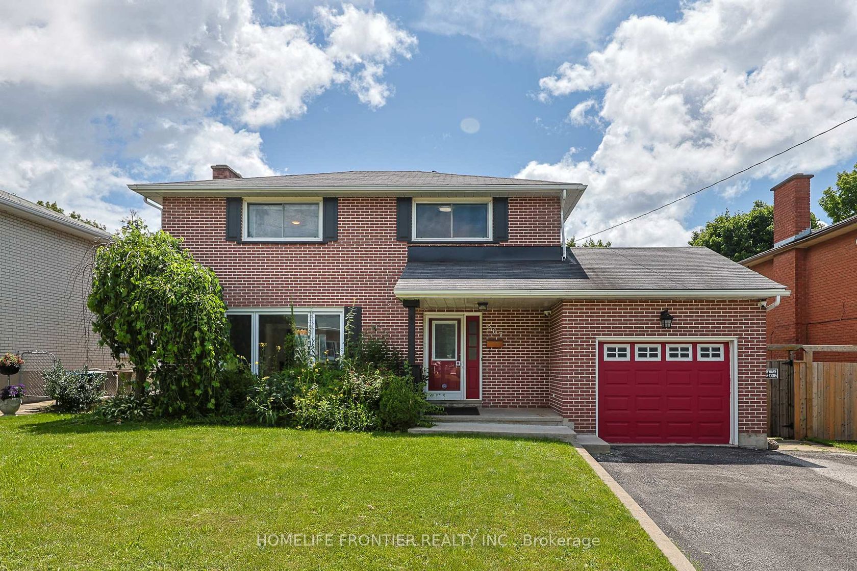 267 Grove Street E, Wellington, Barrie photo number 2