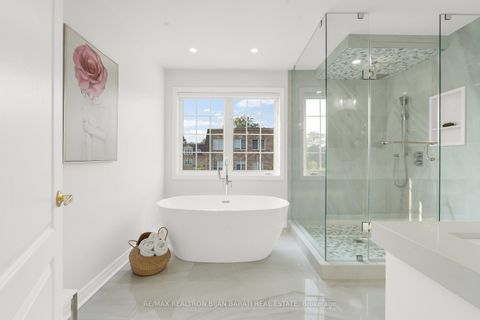 Photo 23 at 38 - 94B Ellerslie Avenue, Willowdale West, Toronto