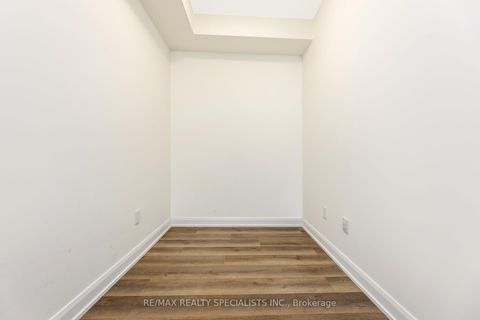 Photo 9 at 318 - 3220 William Coltson Avenue, JM Joshua Meadows, Oakville